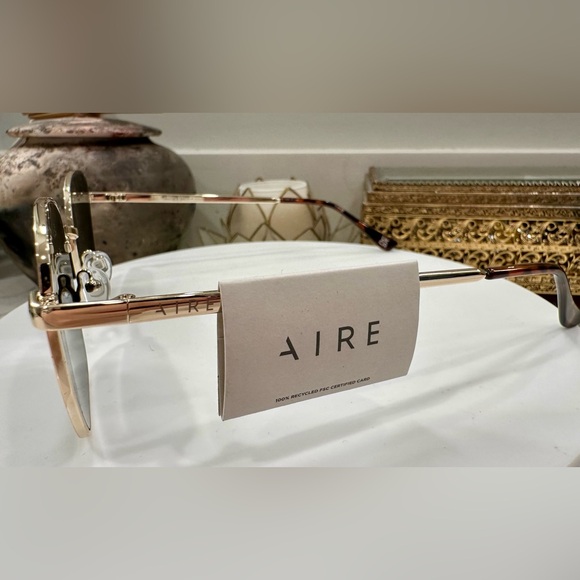 NWT Aire - Gold Spiral Square Sunglasses/Sunnies/Shades - Picture 10 of 15